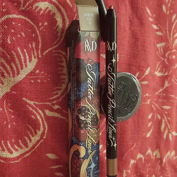Kat Von D Bundle! MoonGarden Eye Palette + Bronze Gold Eyeliner + Lock-it Powder - Picture 7 of 10